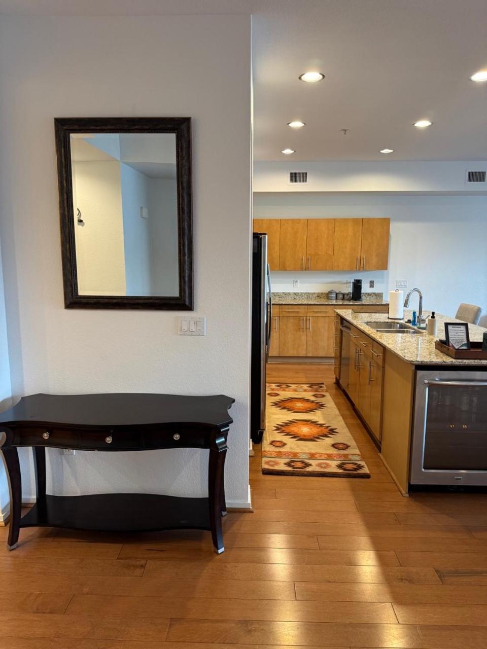 Step Out To Historic Old Town Scottsdale 2 King/2Bath W/Pool 아파트 외부 사진